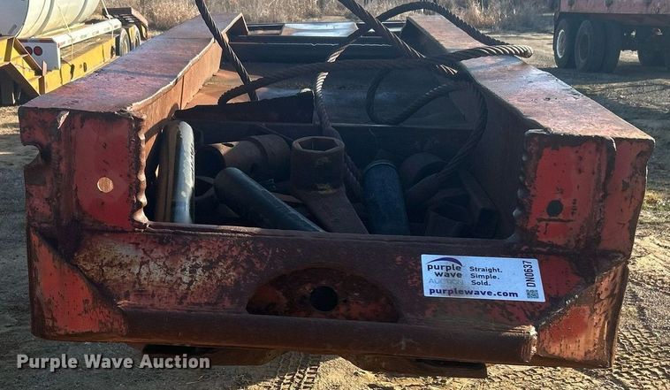 image for item DN0637 1981 Nuttall 350-0L  oilfield trailer