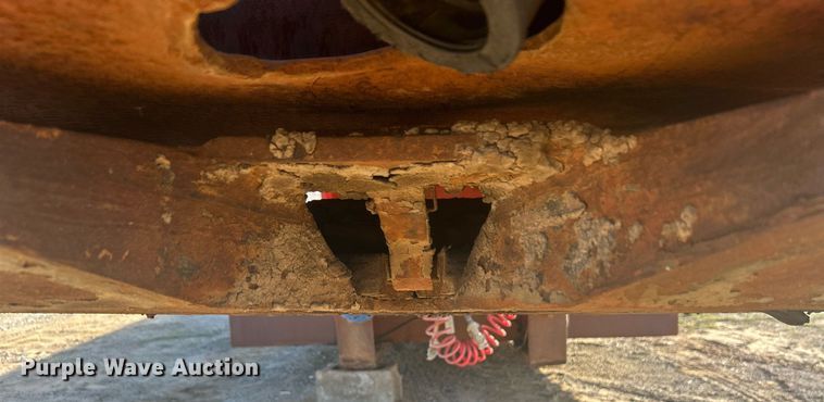 image for item DN0637 1981 Nuttall 350-0L  oilfield trailer