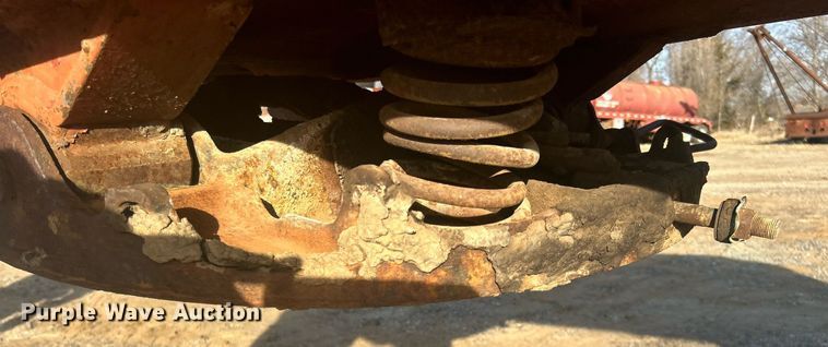 image for item DN0637 1981 Nuttall 350-0L  oilfield trailer