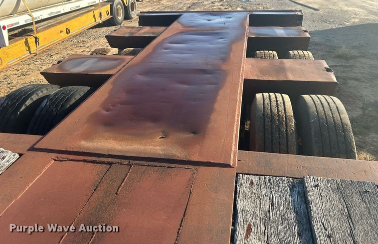 image for item DN0637 1981 Nuttall 350-0L  oilfield trailer