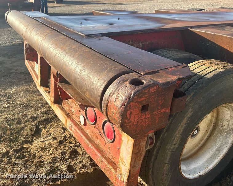 image for item DN0637 1981 Nuttall 350-0L  oilfield trailer