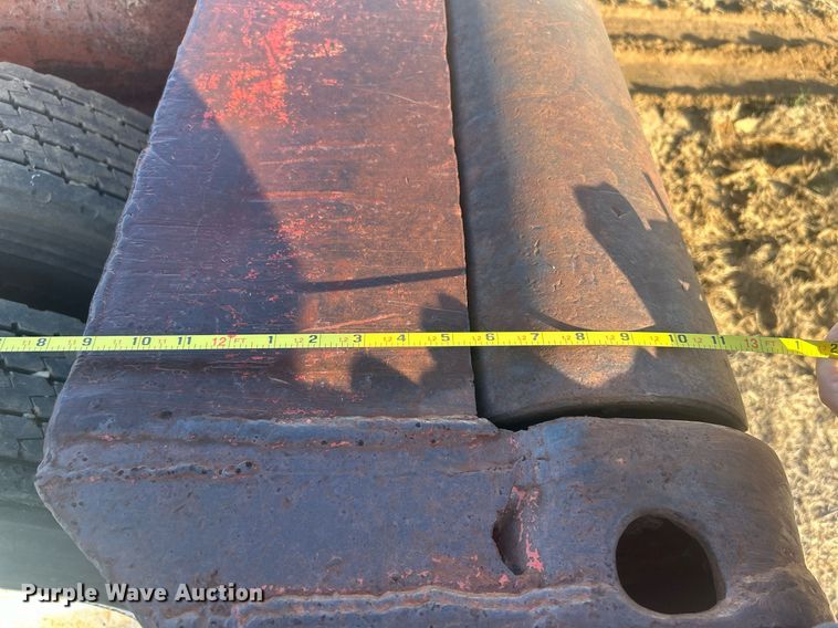 image for item DN0637 1981 Nuttall 350-0L  oilfield trailer