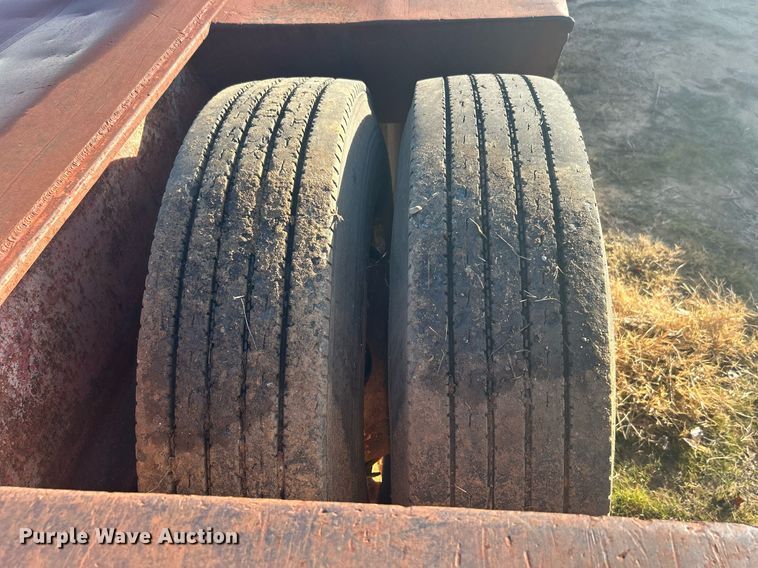 image for item DN0637 1981 Nuttall 350-0L  oilfield trailer