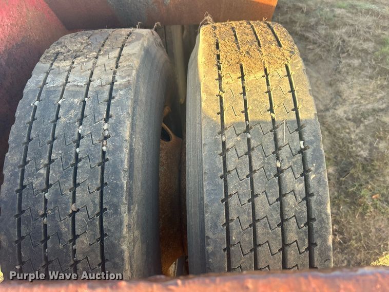 image for item DN0637 1981 Nuttall 350-0L  oilfield trailer