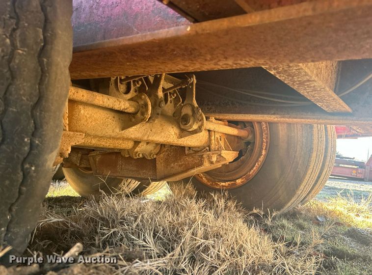 image for item DN0637 1981 Nuttall 350-0L  oilfield trailer