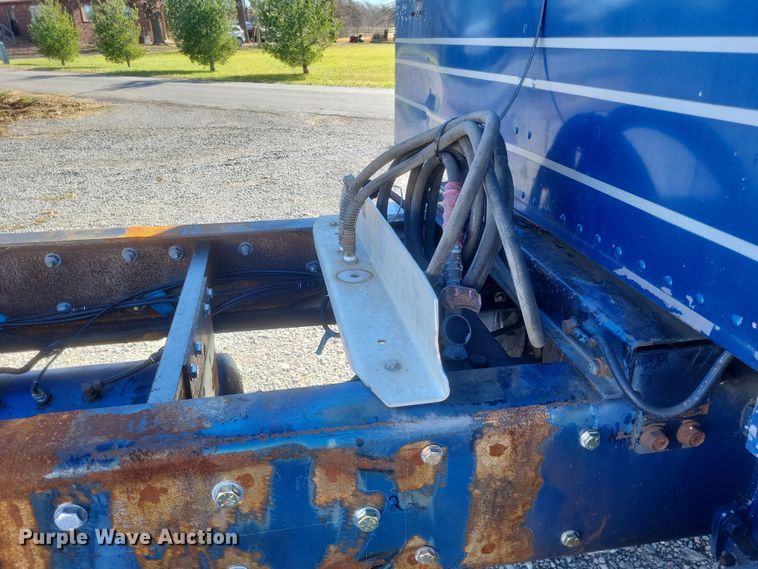 image for item DO4771 1985 Peterbilt 382  semi truck