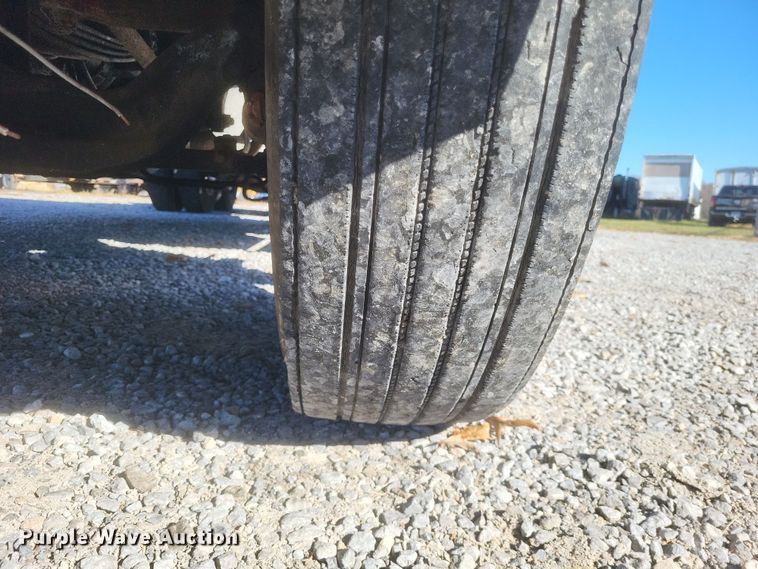 image for item DO4771 1985 Peterbilt 382  semi truck