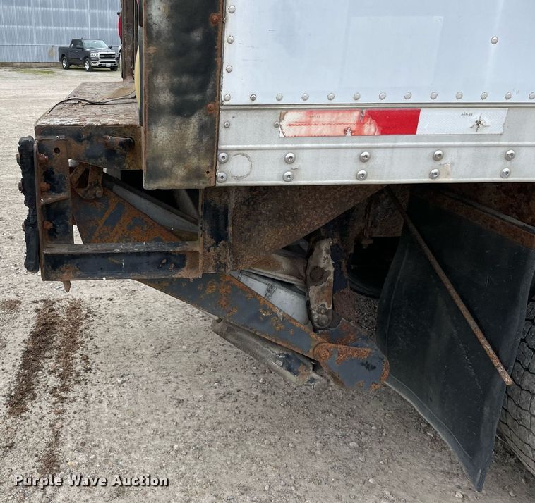 image for item DP0274 2003 International 4400  box truck