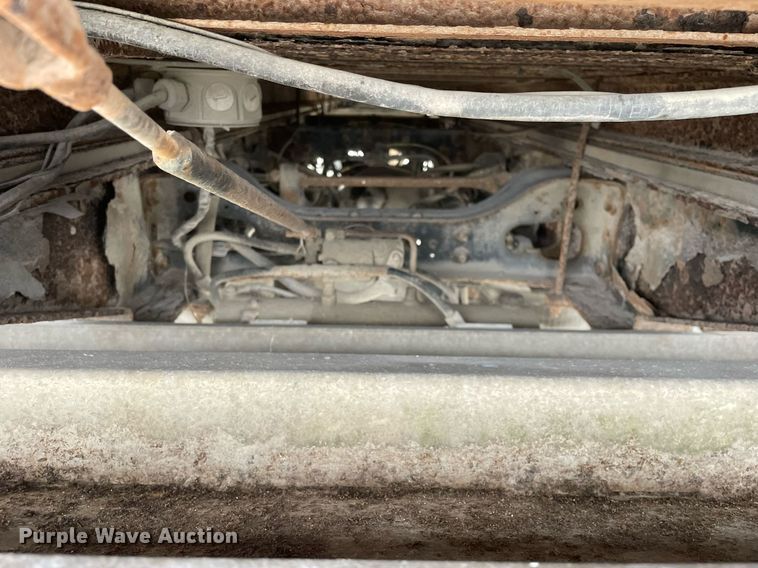 image for item DP0274 2003 International 4400  box truck