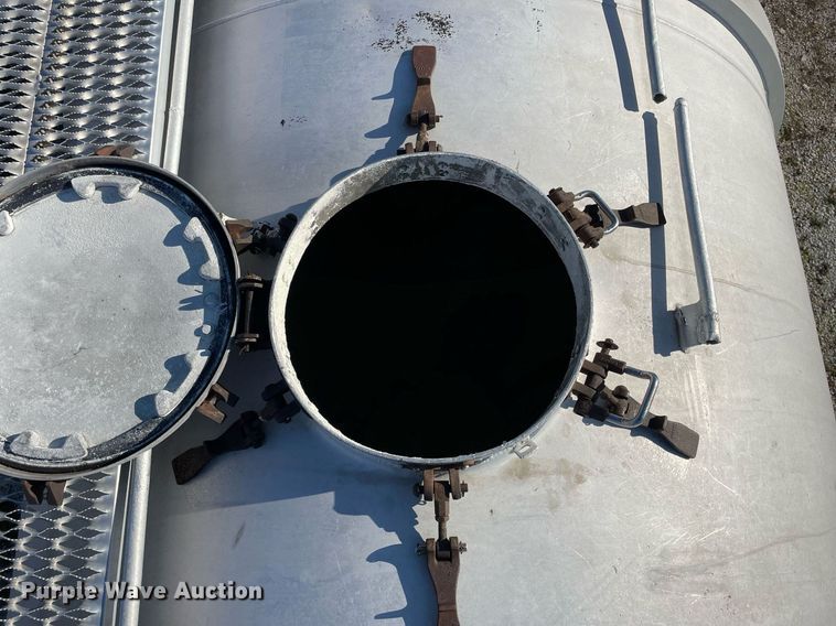 image for item DP0276 1979 Butler MFG  tank trailer