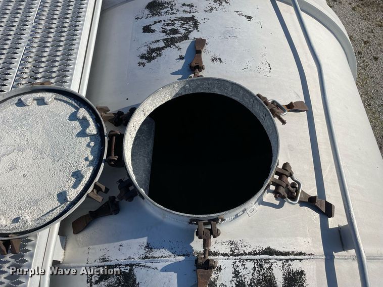 image for item DP0276 1979 Butler MFG  tank trailer