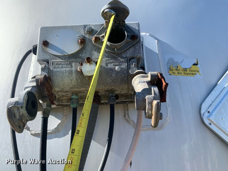 image for item DP8784 1988 VIM 307AL  tank trailer