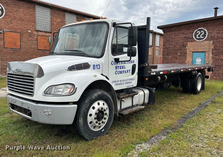 image for item DQ0938 2013 Freightliner Business Class M2  flatbed truck