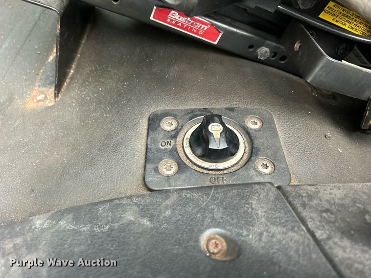 image for item DQ0938 2013 Freightliner Business Class M2  flatbed truck