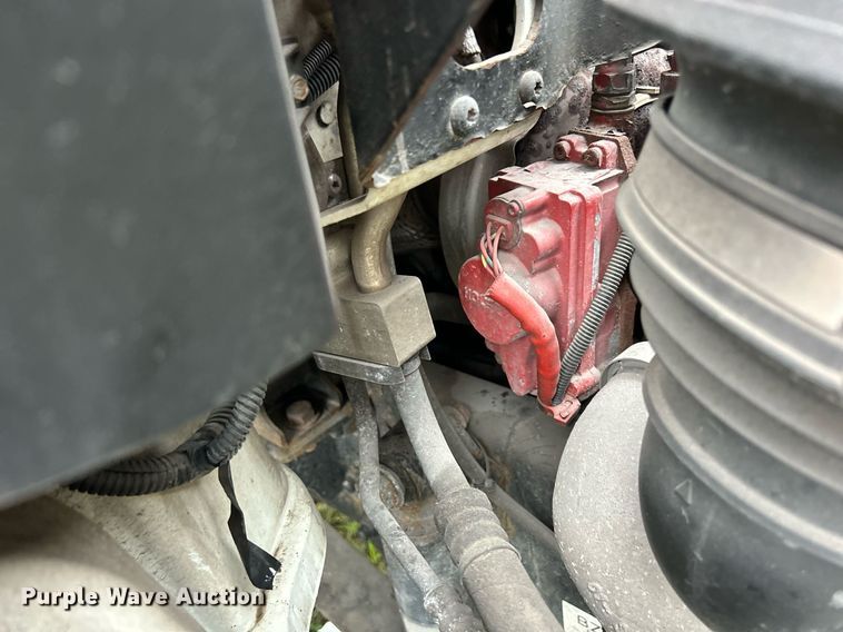 image for item DQ0938 2013 Freightliner Business Class M2  flatbed truck