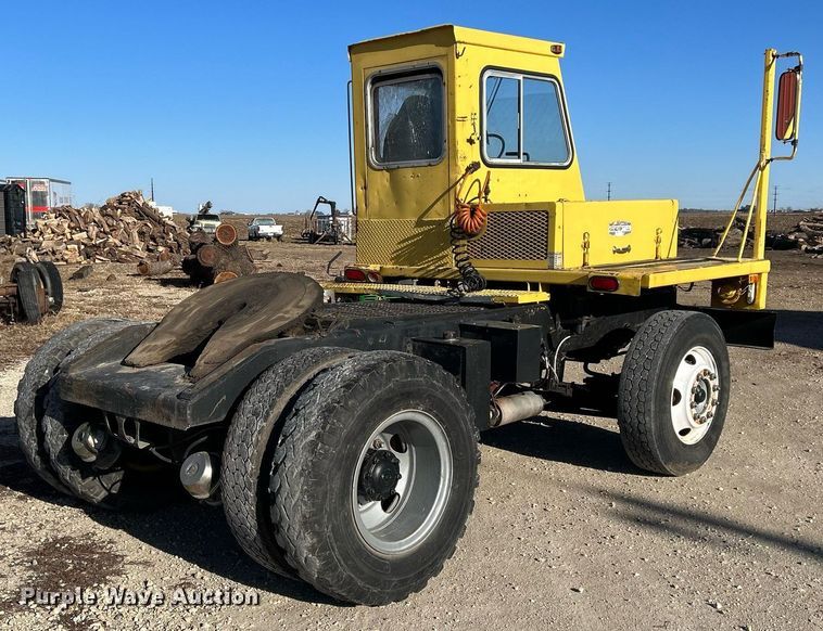 image for item DQ1074 Ottawa YT30  yard truck