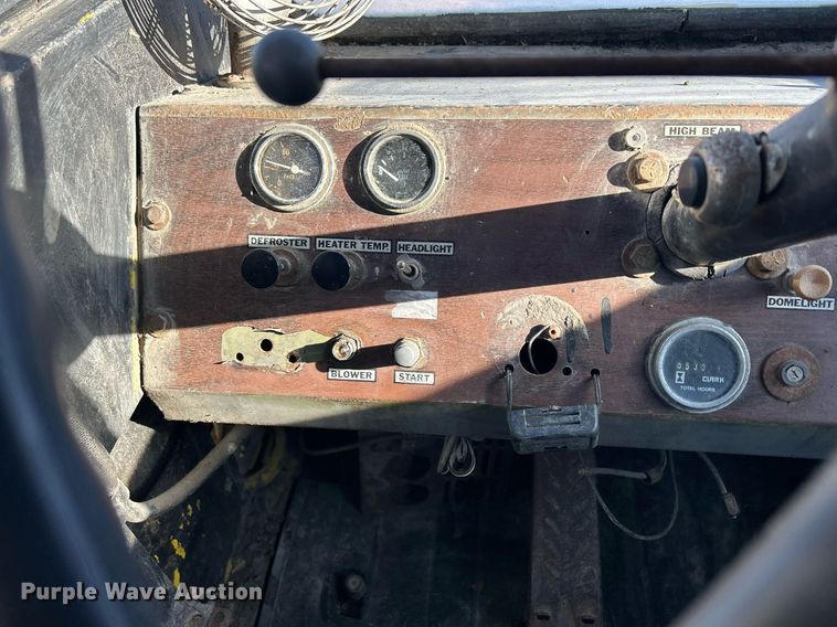 image for item DQ1074 Ottawa YT30  yard truck