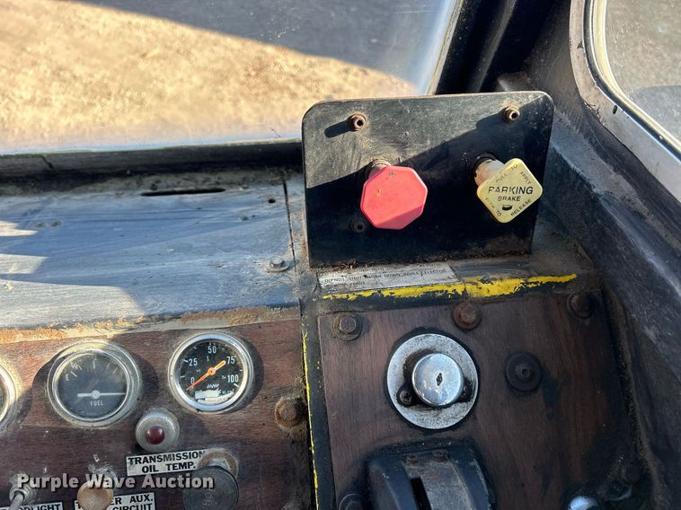 image for item DQ1074 Ottawa YT30  yard truck