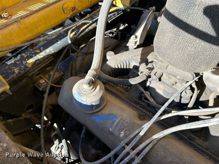 image for item DQ1074 Ottawa YT30  yard truck