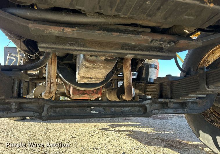 image for item DQ1074 Ottawa YT30  yard truck