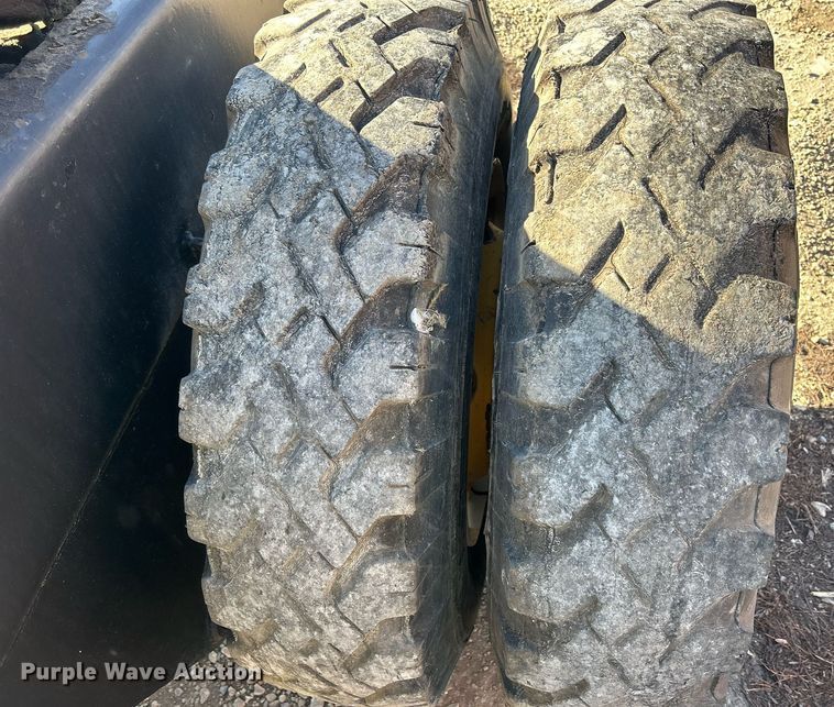 image for item DQ1074 Ottawa YT30  yard truck