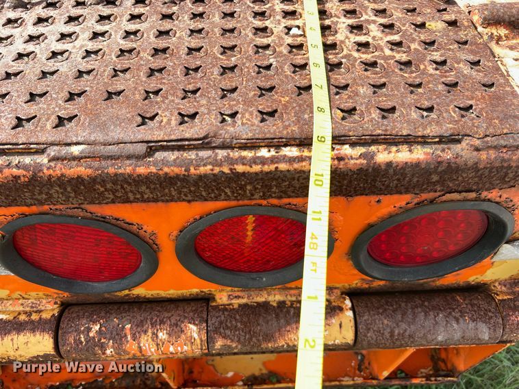 image for item DQ2315 2003 Trail King TK70HT drop deck equipment trailer