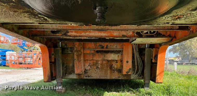 image for item DQ2315 2003 Trail King TK70HT drop deck equipment trailer