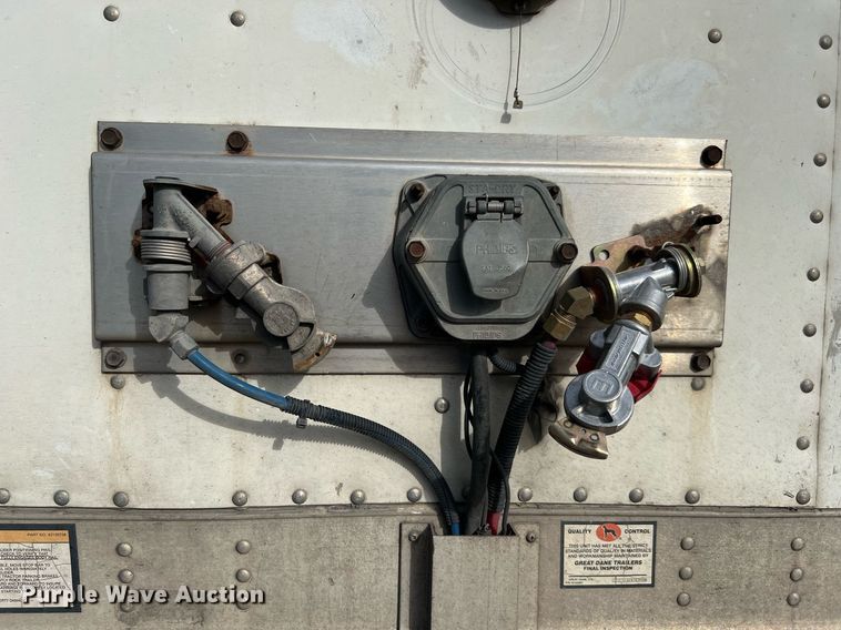 image for item DQ2342 2004 Great Dane 7-11TP-SA  dry van trailer