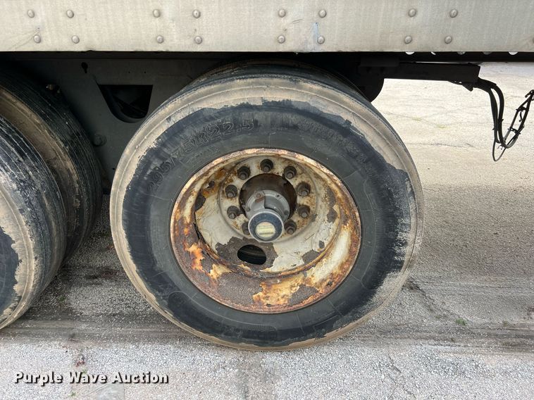 image for item DQ2342 2004 Great Dane 7-11TP-SA  dry van trailer