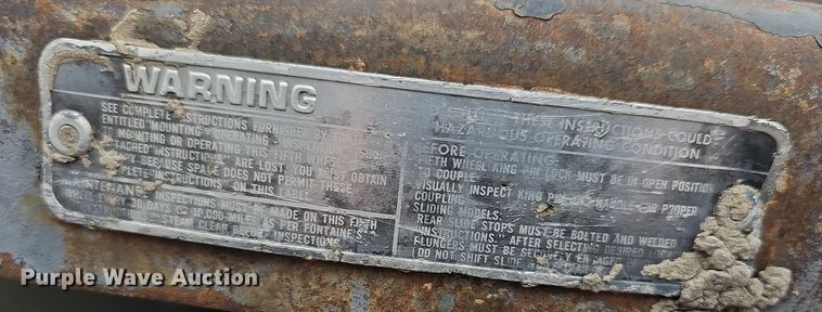 image for item DR5931 1987 International S2300  semi truck