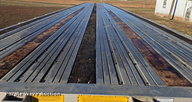 image for item LB9623 2007 Utility FS2CHA  flatbed trailer