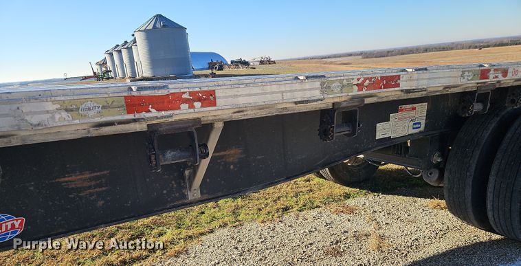 image for item LB9623 2007 Utility FS2CHA  flatbed trailer