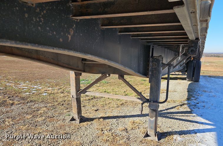 image for item LB9623 2007 Utility FS2CHA  flatbed trailer