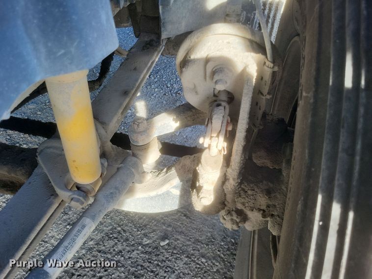 image for item MI9863 2006 Volvo VN Series  semi truck