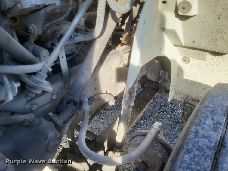 image for item MI9864 1991 International F-8100  semi truck