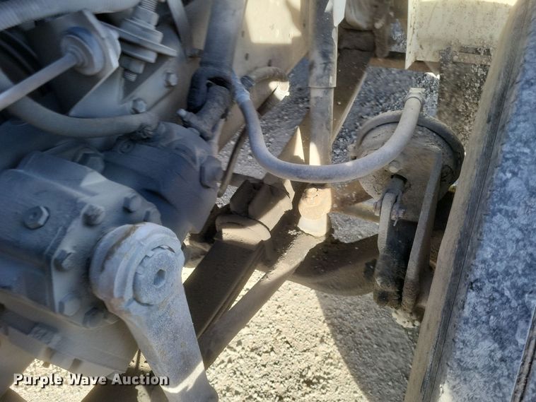 image for item MI9864 1991 International F-8100  semi truck