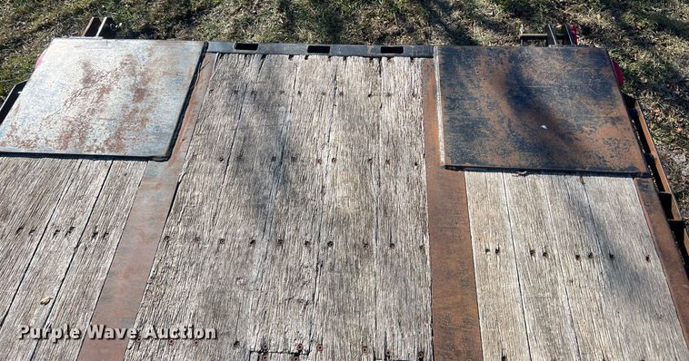 image for item NN9325 2007 International 9200i  semi truck