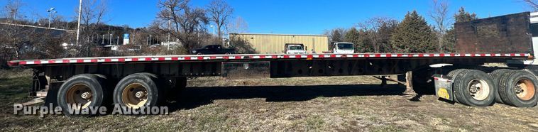 image for item NN9325 2007 International 9200i  semi truck