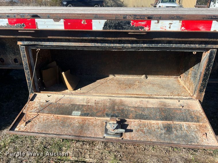 image for item NN9325 2007 International 9200i  semi truck