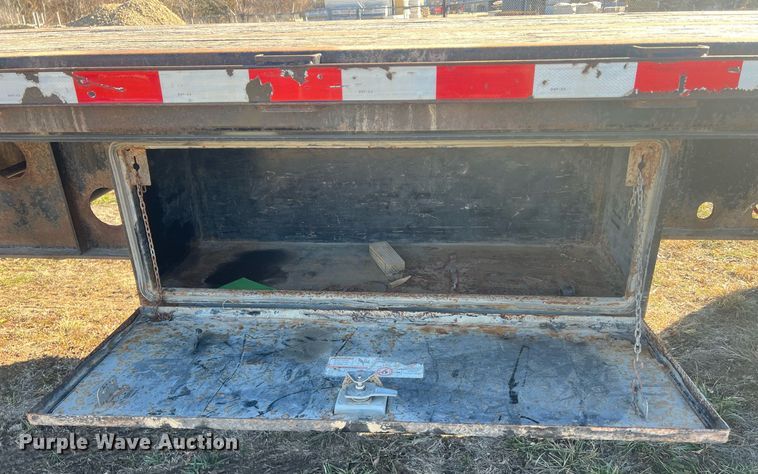 image for item NN9325 2007 International 9200i  semi truck