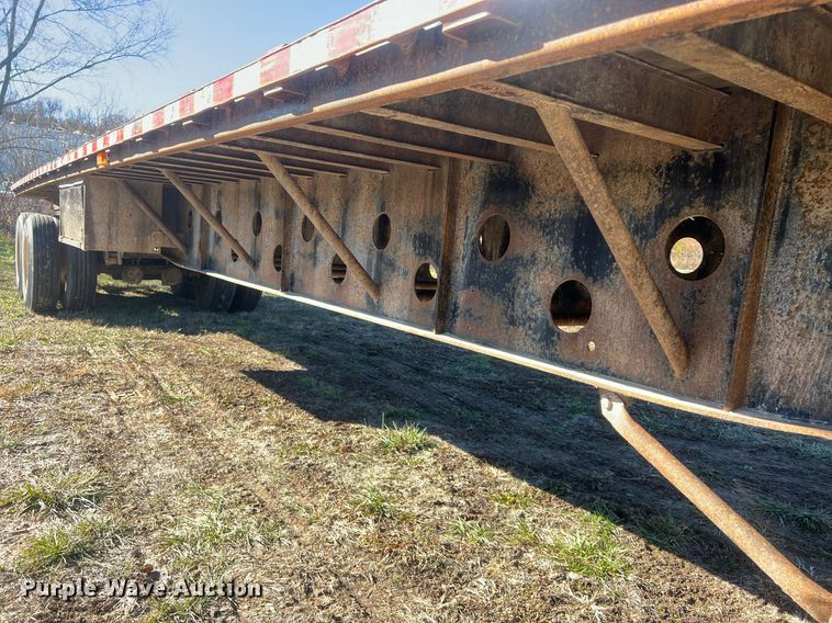 image for item NN9325 2007 International 9200i  semi truck