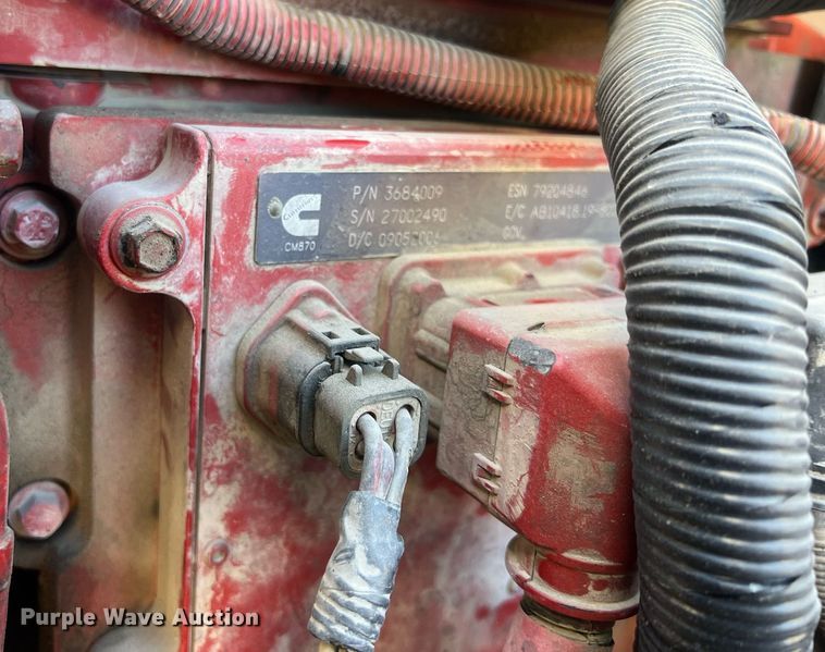 image for item NN9325 2007 International 9200i  semi truck