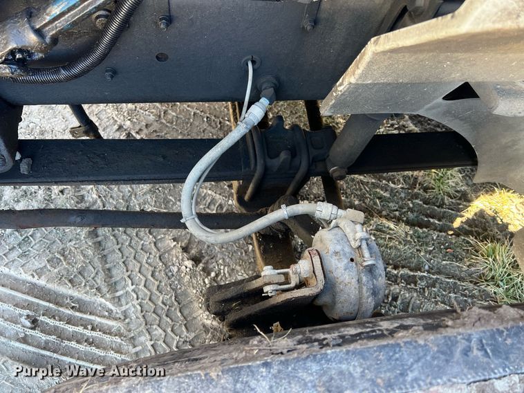 image for item NN9325 2007 International 9200i  semi truck