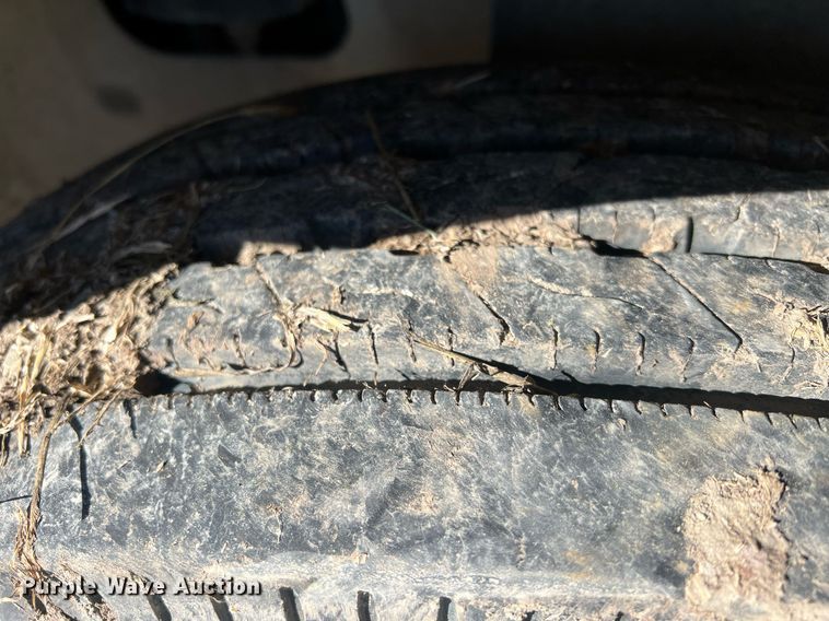 image for item NN9325 2007 International 9200i  semi truck