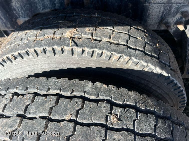 image for item NN9325 2007 International 9200i  semi truck