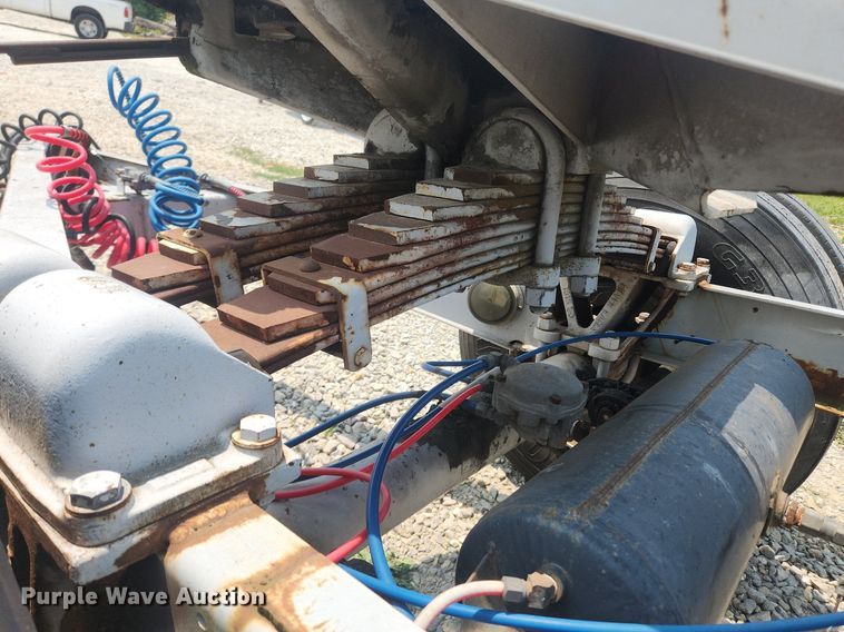 image for item OK9568 1996 Silver Eagle CST20W  trailer dolly