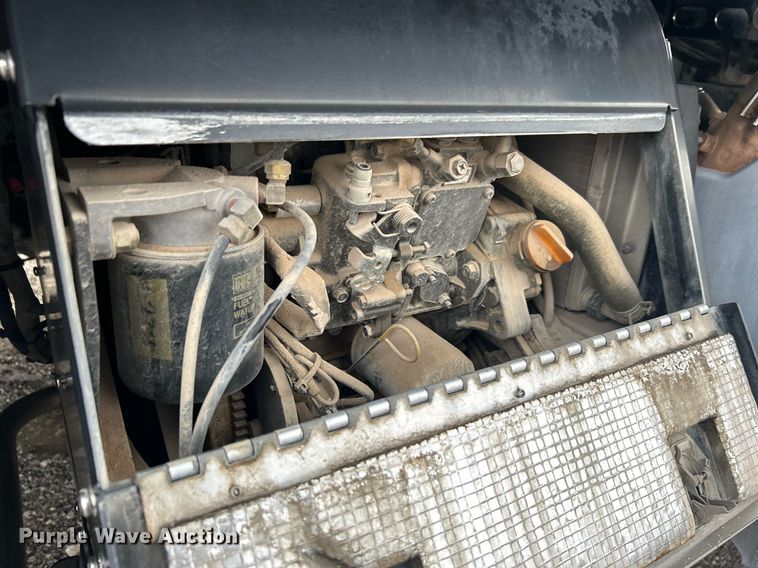 image for item OM9198 2019 Peterbilt 579  semi truck