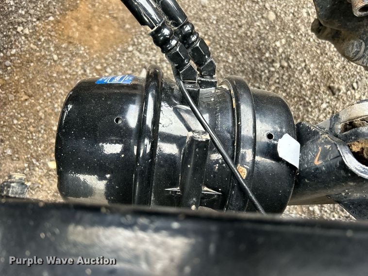 image for item OM9198 2019 Peterbilt 579  semi truck