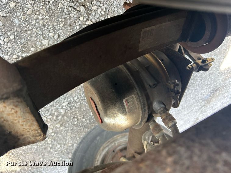 image for item OM9203 1989 Theurer ISAC480A10S226  dry van trailer