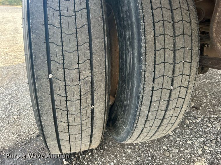 image for item OM9203 1989 Theurer ISAC480A10S226  dry van trailer